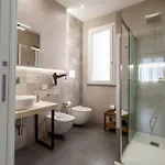 Oneira