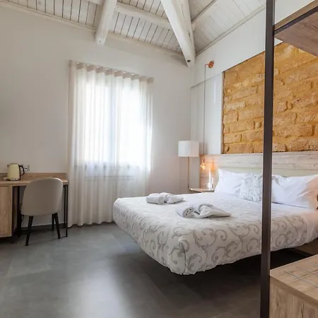 Oneira Bed & Breakfast *
