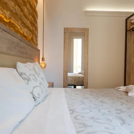 Oneira Bed & Breakfast *